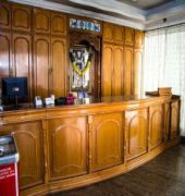 Hotel Sunilkrishna Тирупати Екстериор снимка